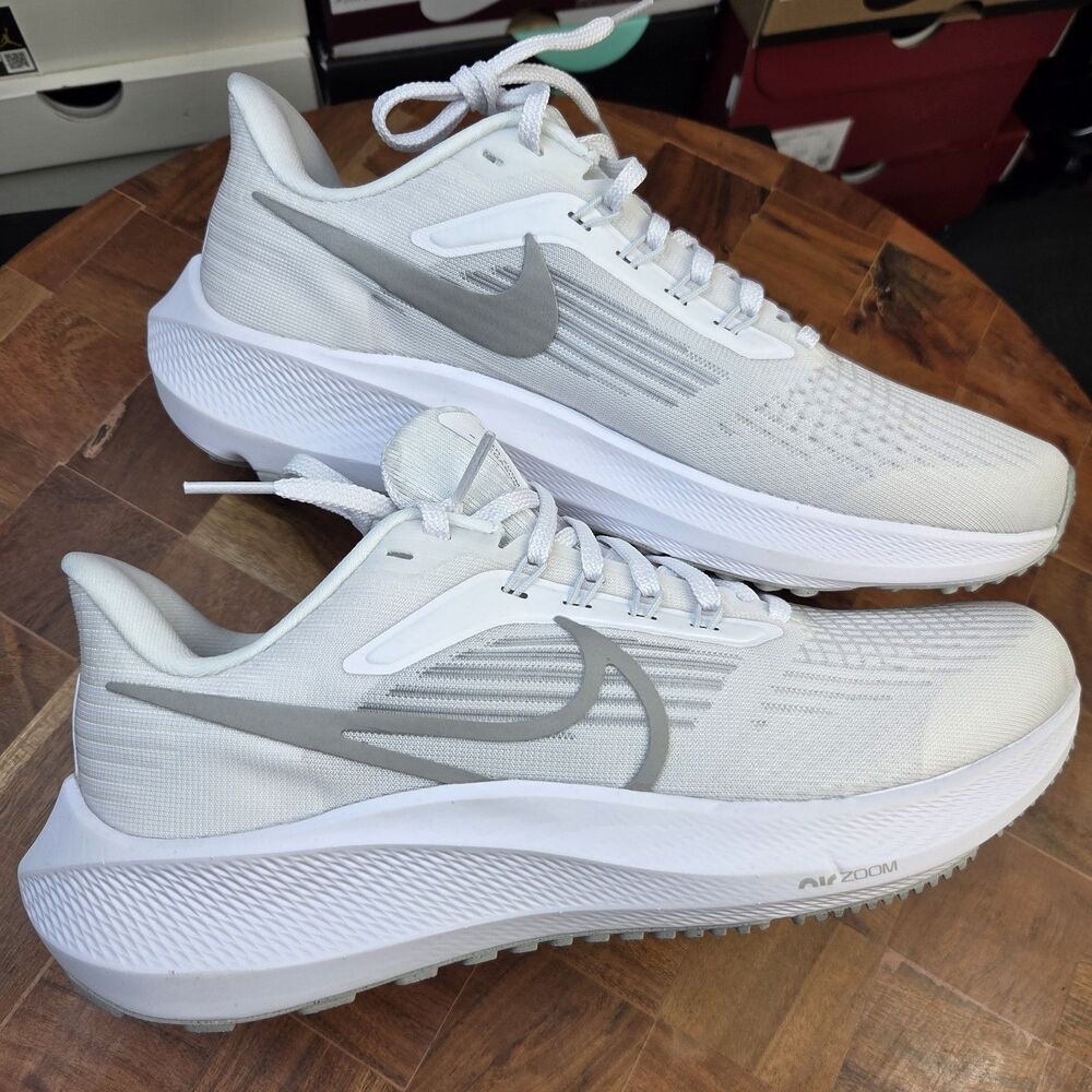 Nike Air Zoom Pegasus 39 White Pure Platinum Grey Running Shoes Womens sz 7